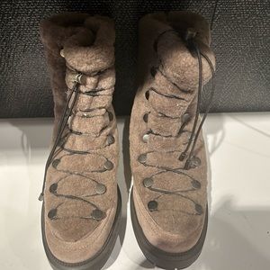 Strap is broken left boot